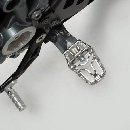 SW Motech EVO footrests BMW R12 NineT picture 1