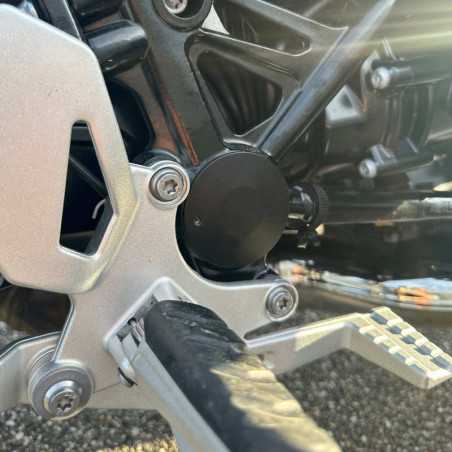 Wunderlich swingarm axle cover, right BMW R12, R12 NineT & R NineT - black picture 1